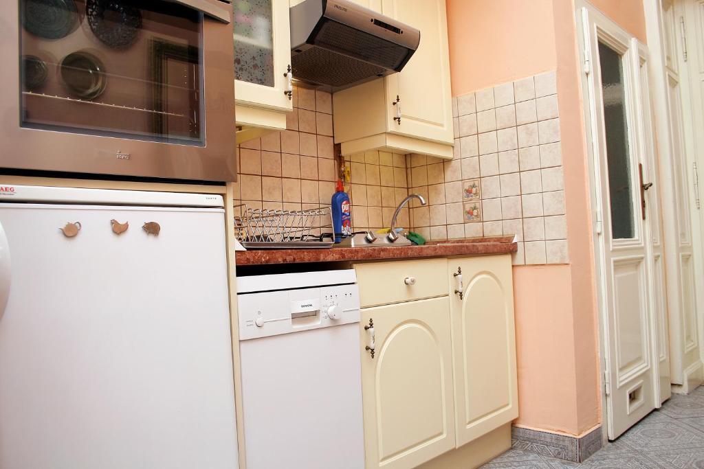 Budapest Tourist Apartments - József körút Habitación foto